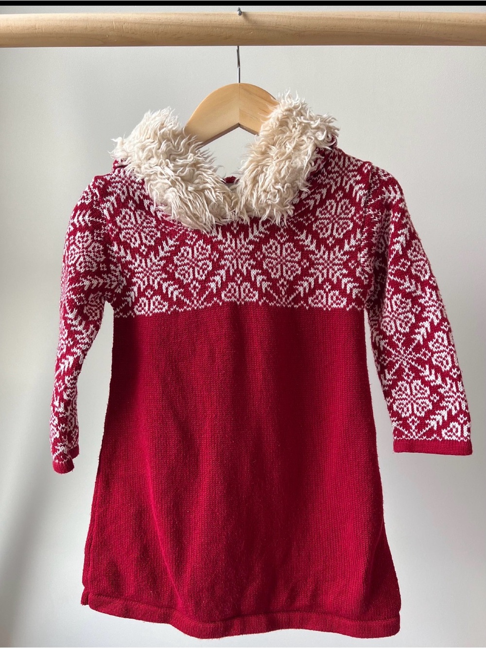 L.L. Bean Red Fair Isle Knit Hooded Dress with Cream Faux Fur Trim Size 2